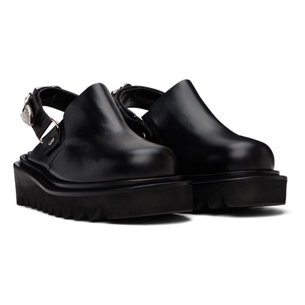 Chunky Platform Clogs